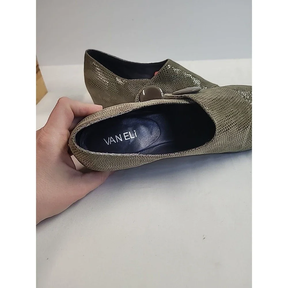 Vaneli Shiny Dot Round Toe Mini Wedge‎ Heel Shoes Women's Olive Green Size 9.5 M